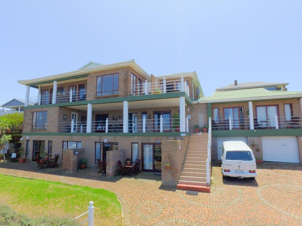 Amzee Bokmakierie Guest House Dana Bay Exterior photo